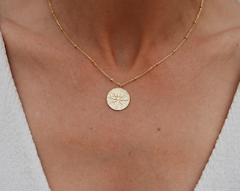 Silver 925 necklace, medallion necklace, dainty necklace.