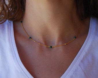 Malachite necklace, sterling silver 925 necklace, dainty malachite necklace, minimalist necklace, diameter stone. 3 mm