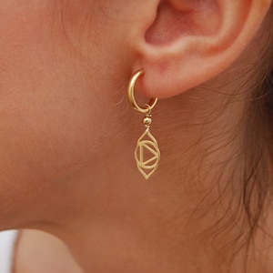 Sterling silver earrings, dainty silver hoops, minimalist earrings, wedding earrings, sterling silver earrings.