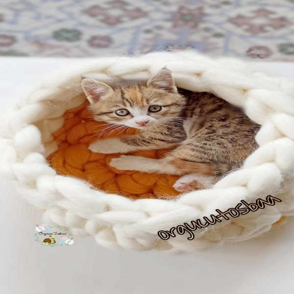 Chunky Wool Knit Woolen Cat Cot, New Cat Gift Cat Bed Furniture, Cat Beds Woven Cat Bed