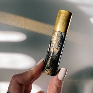 1 Essential Oil Roller Bottle