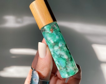 1 Essential Oil Bottle with bamboo top