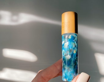 1 Essential Oil Roller Bottle with bamboo top