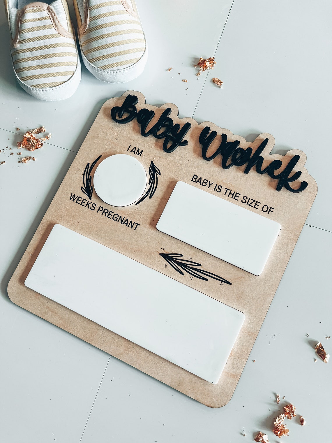 Weekly Pregnancy Milestone Sign, Expecting Bump Pictures, Pregnancy ...