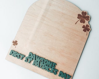 St. Patrick's Day footprints, DIY footprint craft, 3D text, Custom name, Custom text, St. Patrick's Day Art, Craft, DIY New baby craft