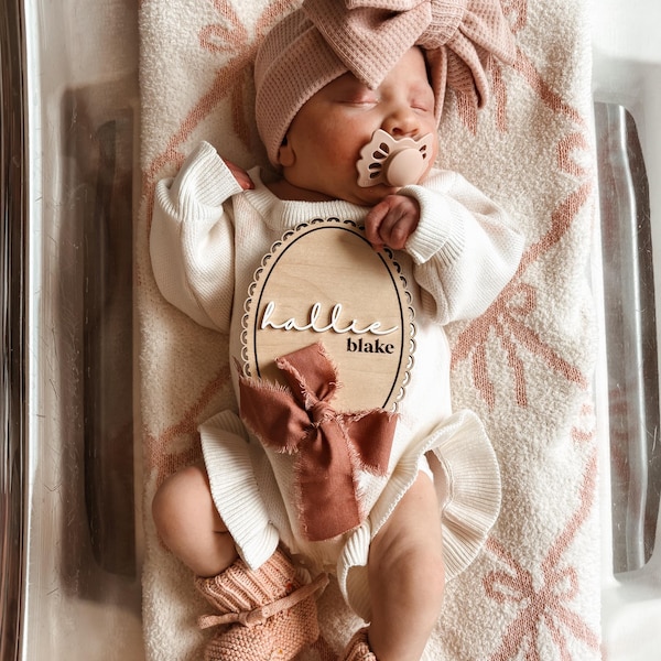 Birth announcement sign, Bow birth announcement sign, Hospital name sign for girl, Bows,Bow hospital sign,Ribbon name sign,Name announcement