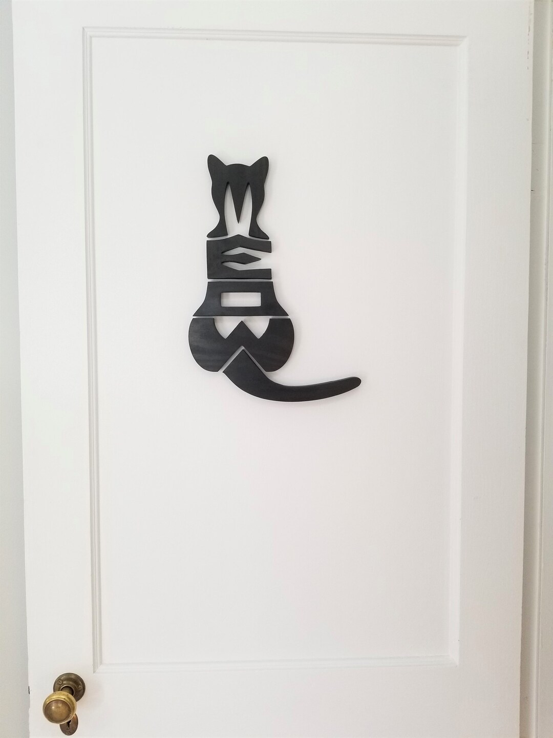 Cat Wood Wall Hanging, Solid Wood Cat Wall Hanger With Meow Spelled Out