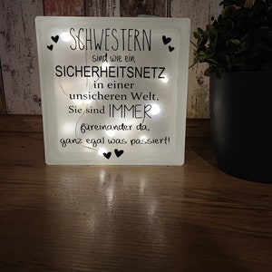 Glasbaustein mit Beleuchtung SCHWESTERN Dekolicht Beleuchtung Geschenkidee Bild 2