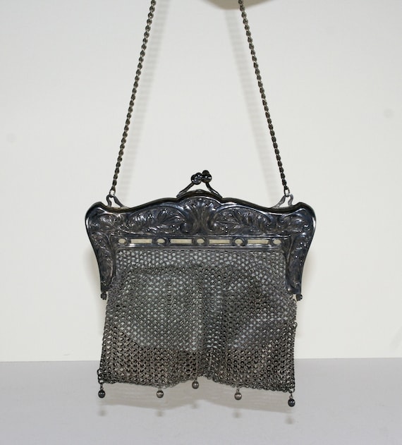 Antique German Silver Art Nouveau Chain Mail purse