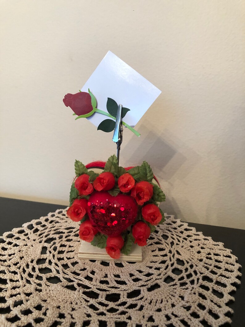 Great Valentines day gift. heart with red roses Unique picture holder