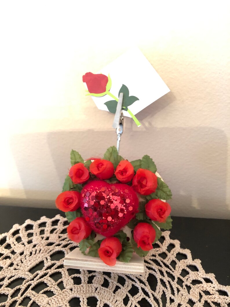 Great Valentines day gift. heart with red roses Unique picture holder