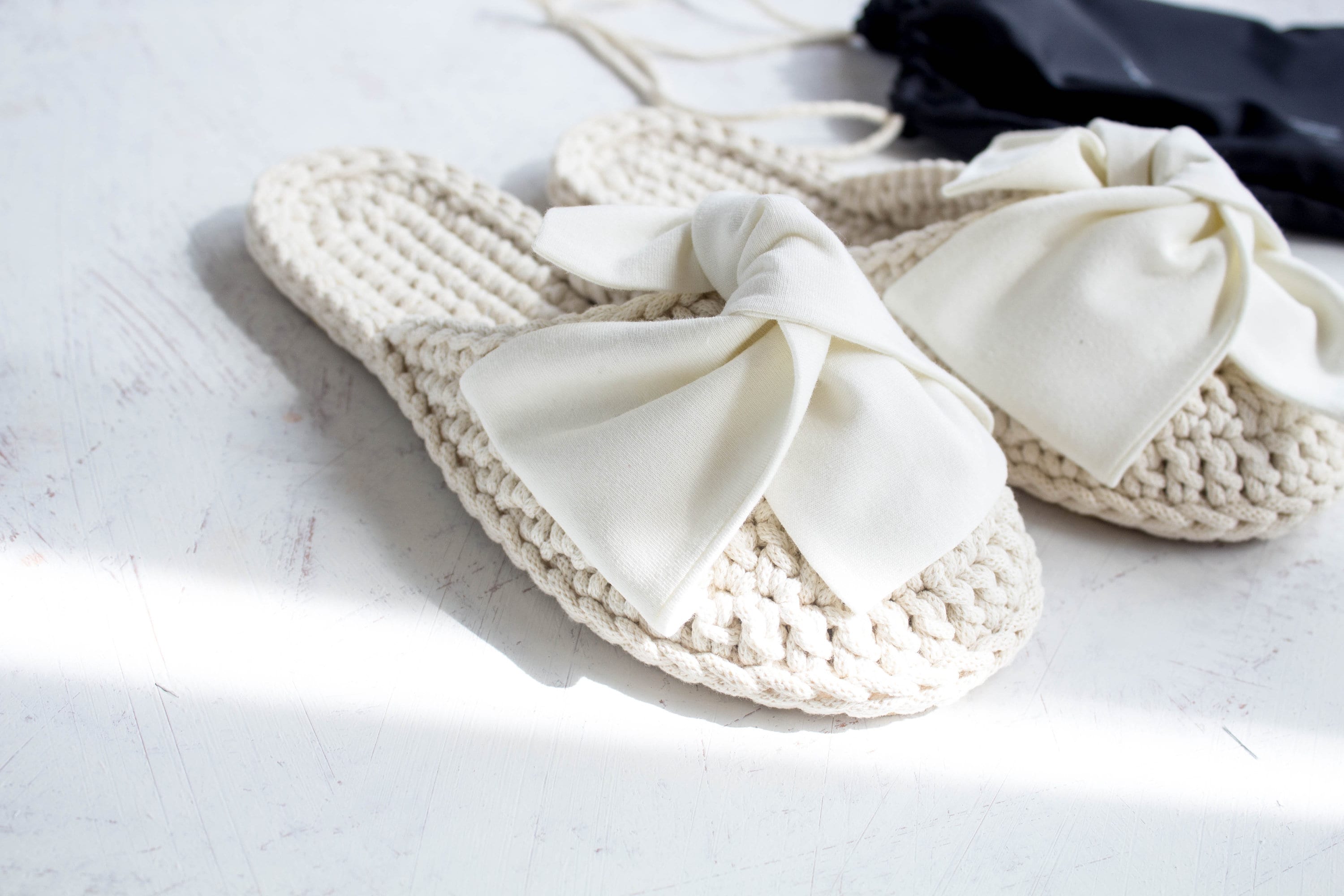Bride slippers White wedding slippers Bridal slippers | Etsy