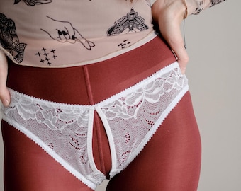 Crotchless bikini - Sexy panties - Erotic lingerie - Mature