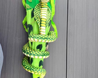 School cone snake, cobra, snake, large, 80 cm, green, jungle, boy, girl