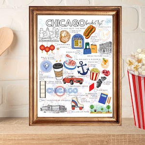 K&ouml;nnte beinhalten: Ein gerahmtes Chicago-Bucket-List-Poster mit farbenfrohen Illustrationen von Sehensw&uuml;rdigkeiten, Speisen und Aktivit&auml;ten. Der Druck enth&auml;lt Kontrollk&auml;stchen neben Symbolen wie einem Hotdog, einem Baseballhandschuh, einem roten Auto und dem Art Institute of Chicago.