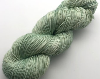 Green, kitty eye color inspired, hand dyed yarn, 85/15, superwash, merino nylon blend, 400 meters/ 100 grams, cat love