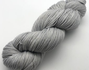 Gray, kitty eye color inspired, hand dyed yarn, 85/15, superwash, merino nylon blend, 400 meters/ 100 grams, cat love, DK Weight