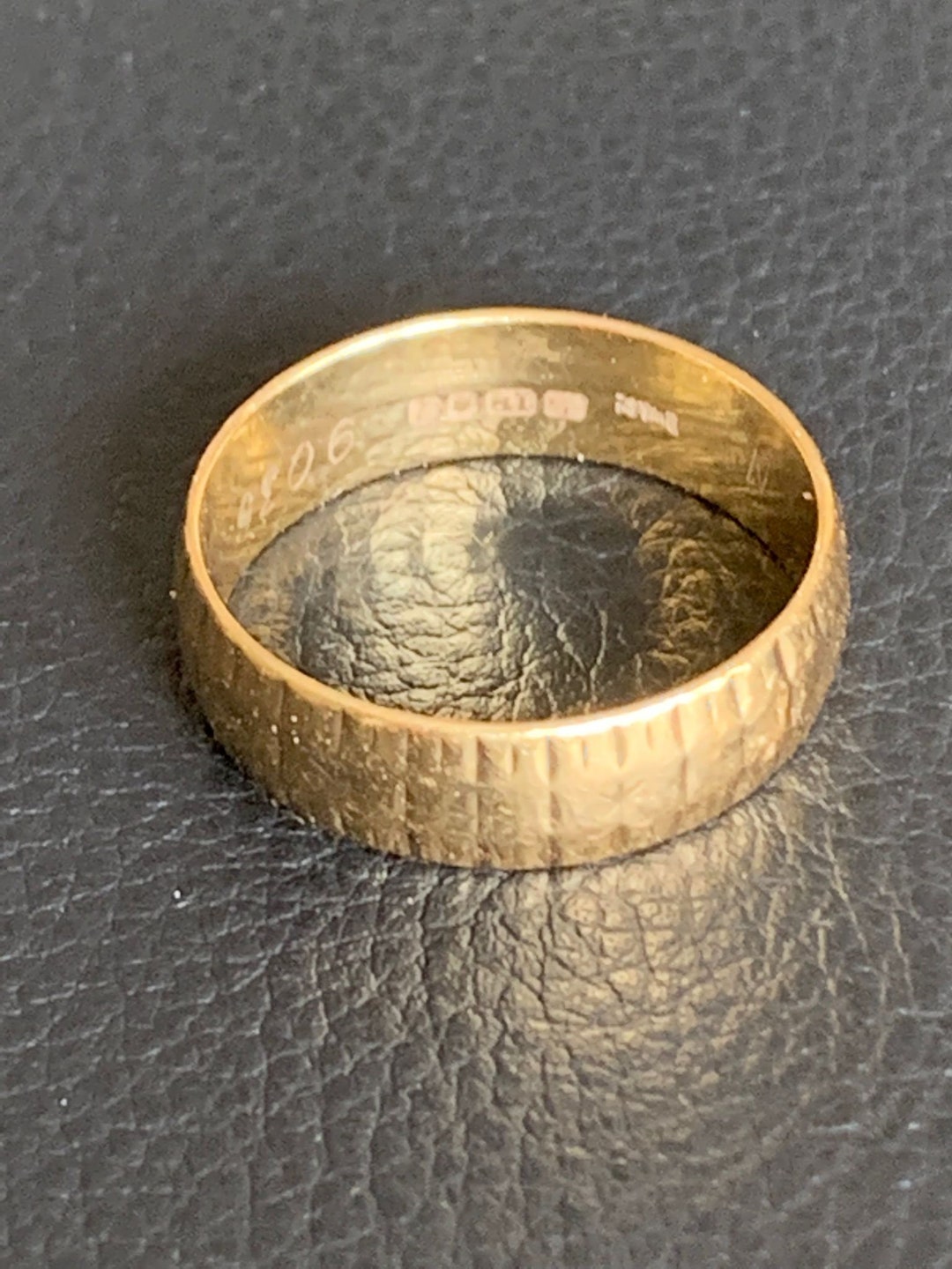 18ct Gold Hatched Wedding Band Etsy