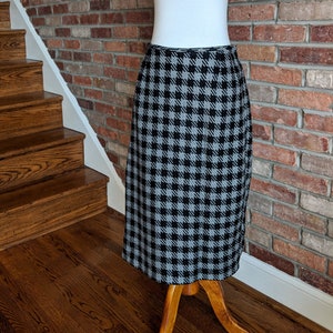 Vintage 1980's Bill Blass Black and Gray Checkered Skirt image 3