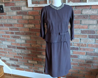 Vintage 1940's Peplum Dress with adorned collar lilac gray