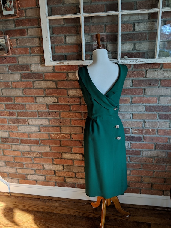 Vintage 1950's Green Goddess Bombshell Open Back W