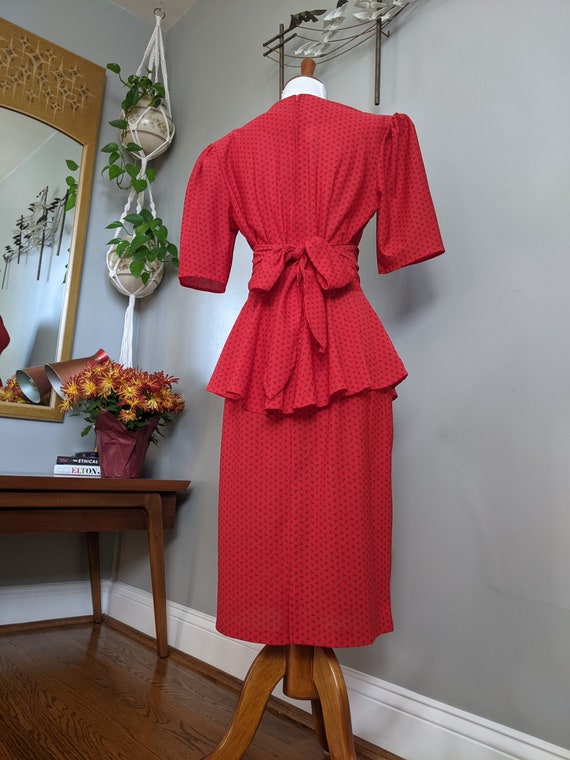 Vintage 1980/70's Red Peplum Dress with Black Pat… - image 2