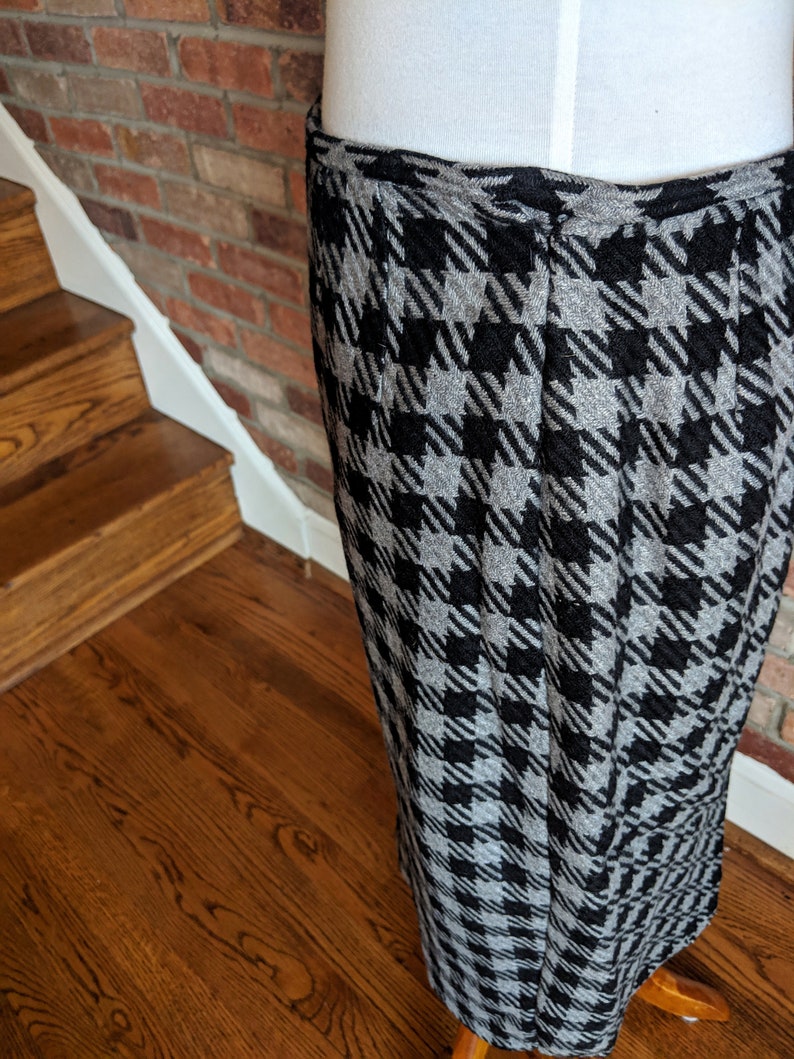 Vintage 1980's Bill Blass Black and Gray Checkered Skirt image 6