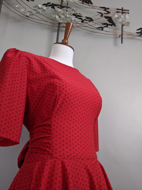 Vintage 1980/70's Red Peplum Dress with Black Pat… - image 3