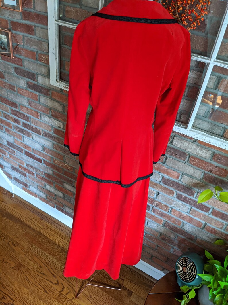 Vintage 1970's Young Dimensions by Saks Fifth Avenue Red Maxi Skirt Suit Set w/black details image 9