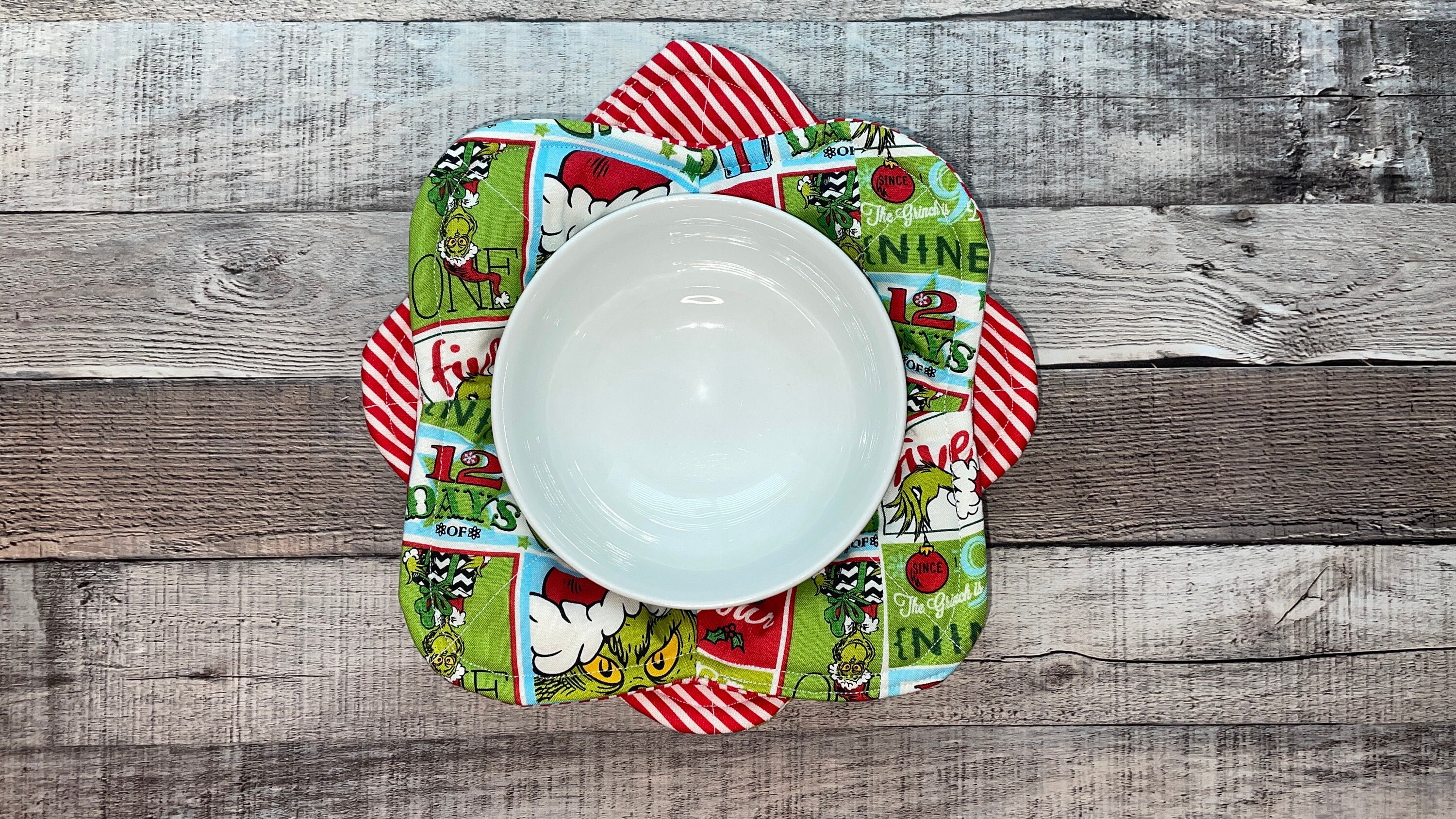 Grinch Bowl Cozies, Microwave Bowl, reversible, set of 2, microwave bowl  cozy, cotton, hot or cold bowl holder, Christmas, Dr Seuss
