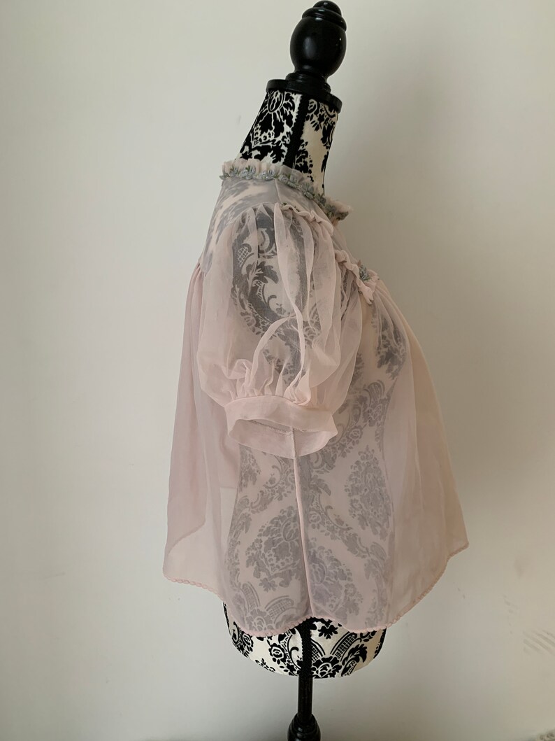 Bed jacket pink 50s with flowers