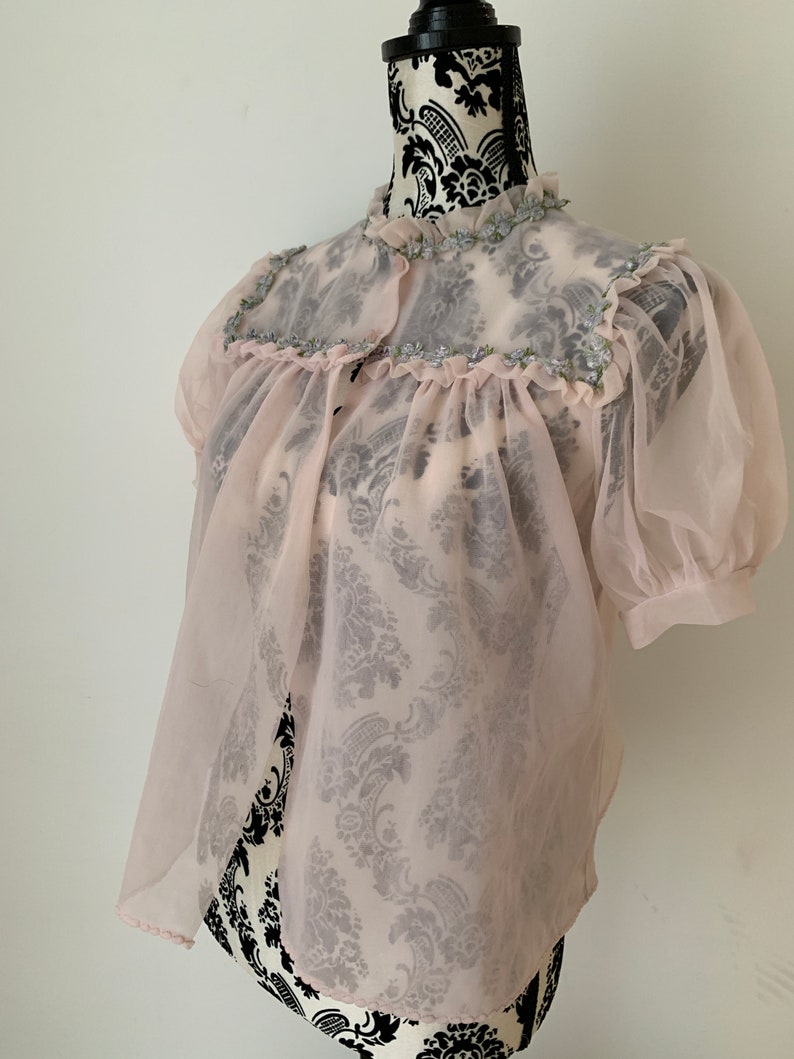 Bed jacket pink 50s with flowers
