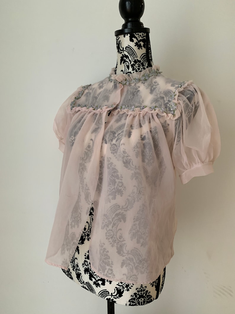 Bed jacket pink 50s with flowers