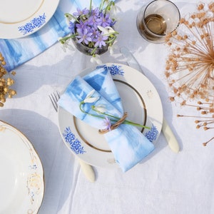 Tie dye Napkins Set of 4, Blue hand dyed table napkins, Reusable Cotton napkins set, Bohemian decorative napkins