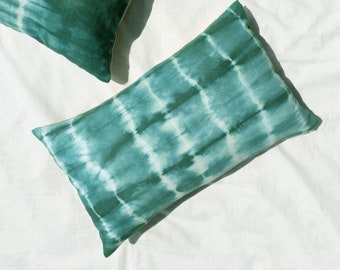 Boho Tie dye pillow cover. Handmade emerald green pillowcase 12 x 20 size. Bohemian stripes pillow. Green accent sofa cushion. READY TO SHIP
