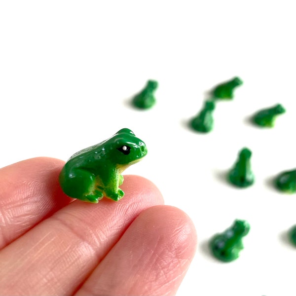 Dollhouse miniature Tiny resin Frog 16mm Terrarium Fairy Garden Dolls toy