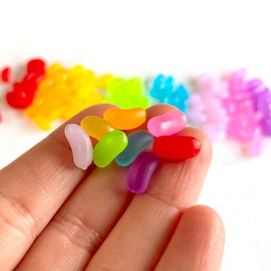 Kawaii jelly Bean simulation resin candy 10mm x 5mm Random colourful rainbow mix fake Food miniature sweets