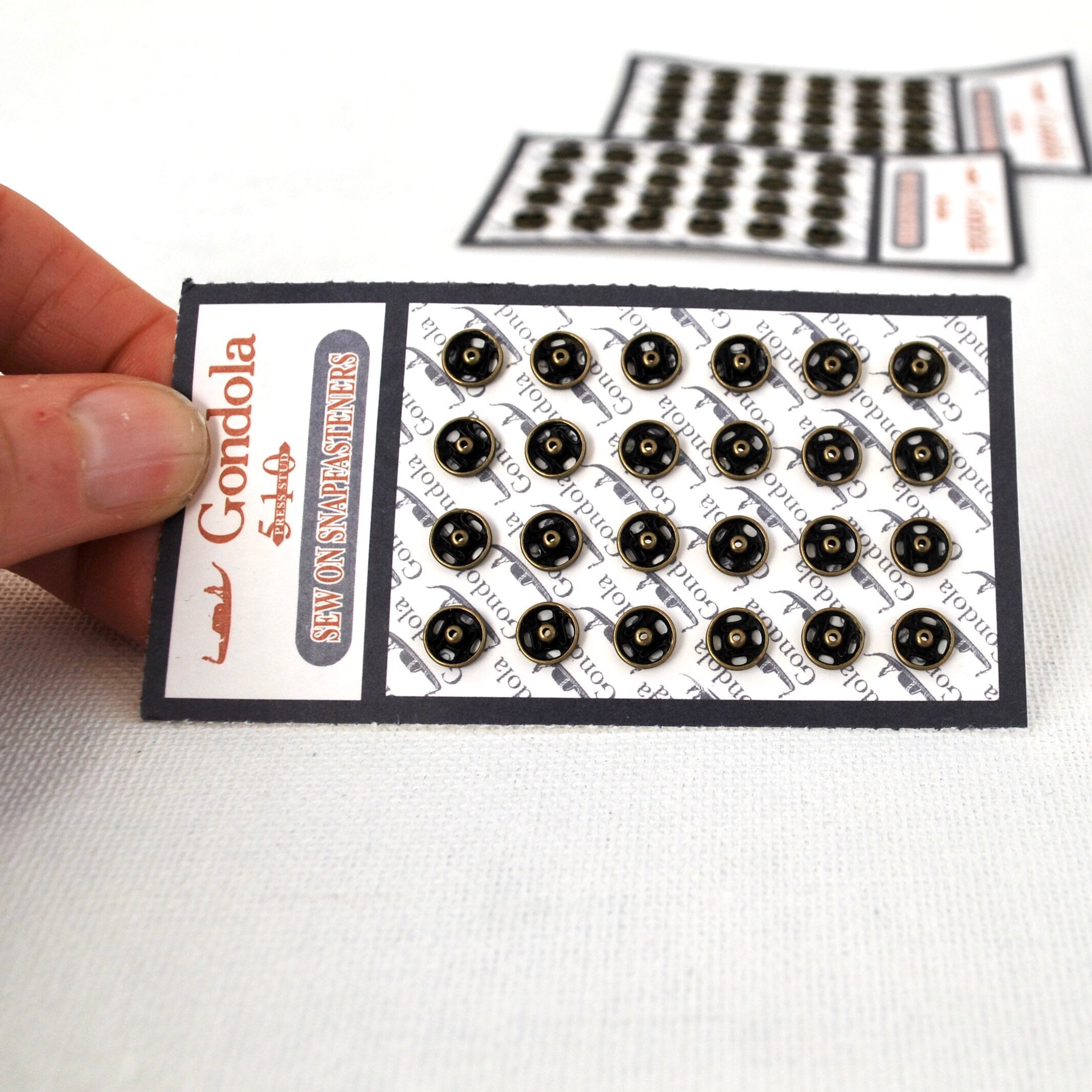 Kleine knop voor knutselen, 1000 stuks gemengde kleuren Mini 6mm ronde 2-gats naaien Schattig kleine kleurrijke voor DIY scrapbooking kleding schilderen decoratie