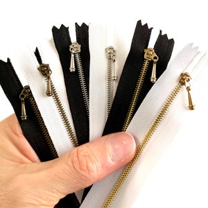 10 cm Mini Reißverschlüsse für Puppenkleidung Kleiner Reißverschluss Schwarz Weiß Metallreißverschluss Puppenherstellung nähen Lieferungen DIY