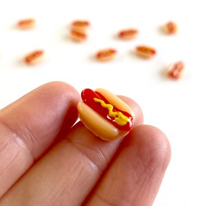 Miniature hotdog 1:12 scale doll house kitchen food for dollhouse Miniature food Doll cafe kitchen image 5