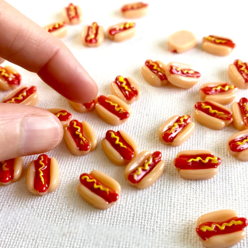 Miniature hotdog 1:12 scale doll house kitchen food for dollhouse Miniature food Doll cafe kitchen image 2