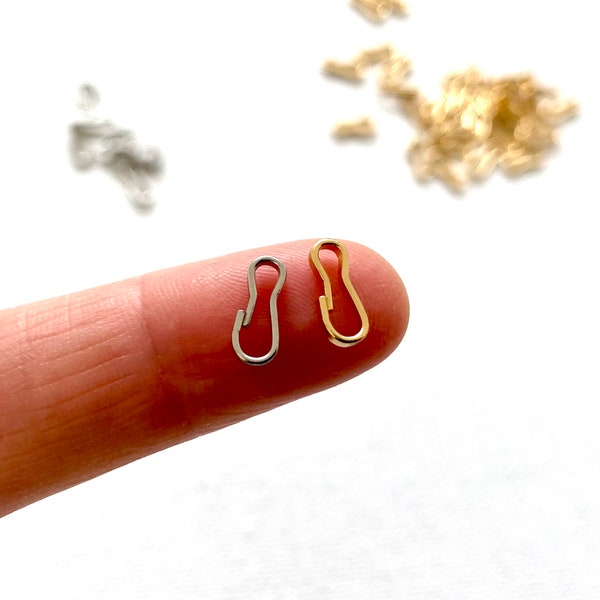 Mini fibbie per bambole, minuscoli ganci moschettone da 9 mm, chiusura in acciaio inossidabile, cordino in miniatura per vestiti di bambole