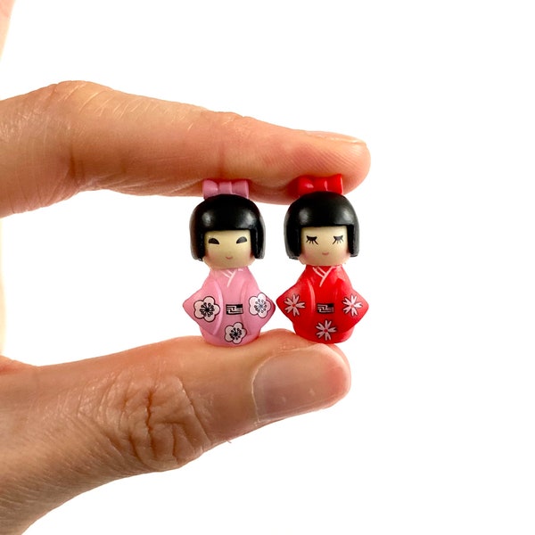 Tiny Babushka Chinese Doll 20mm Set of 2 Terrarium Fairy Garden Dolls toy Dollhouse miniature Pink and Red pair