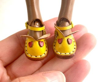 Doll shoes for Blythe mini shoes Tiny leather Yellow Loveheart Bunny shoes UK seller