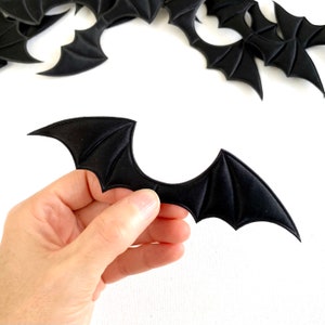 Parche de tela negro con alas de murciélago para coser en Halloween, aplique acolchado, mini alas de utilería