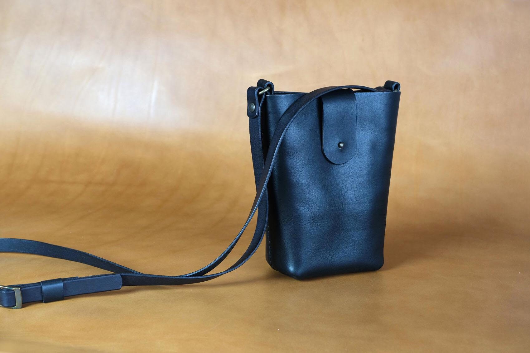 Black leather phone crossbody bag/Phone bag