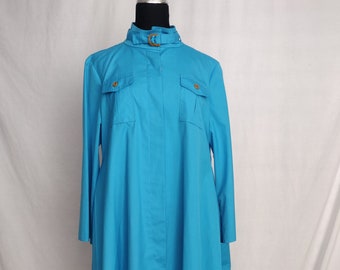Bata de vestir azul vintage de los años 80 // Abotonada con bolsillos