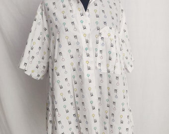 Vintage 80s Panda Balloon Novelty Print Shirt // Button-Up Collared Blouse