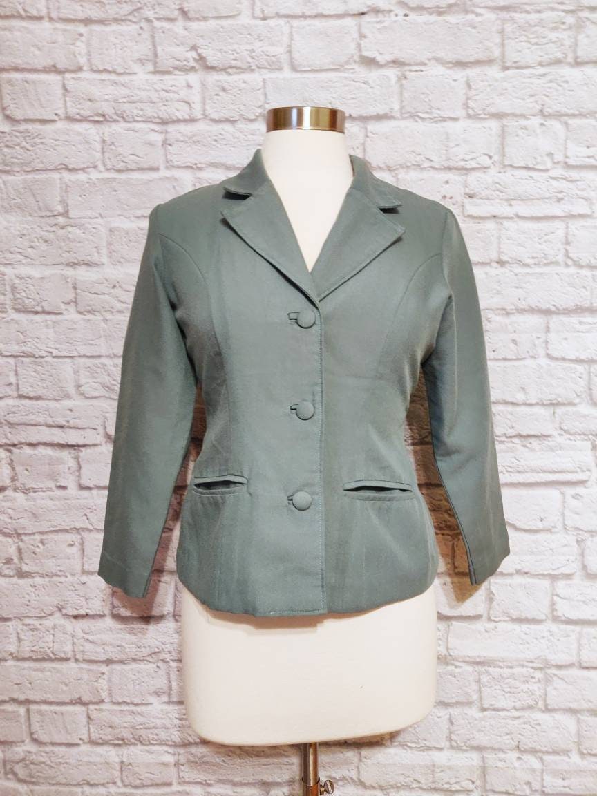 Vintage Mint Blazer // 40s style cloth buttons