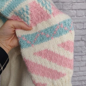 Vintage 80s White Blue and Pink Soft Sweater // Geometric Chunky Knit image 3